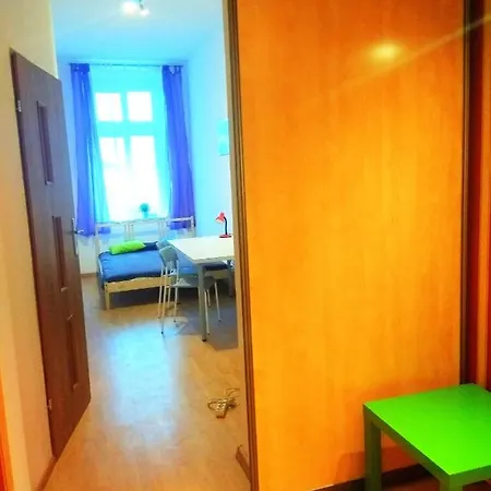 - Ul Miernicza Wroclaw